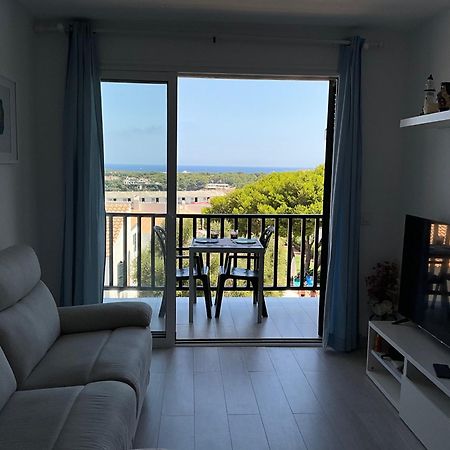 Vistas Al Mar Y La Piscina Daire Arenal d'en Castell Dış mekan fotoğraf