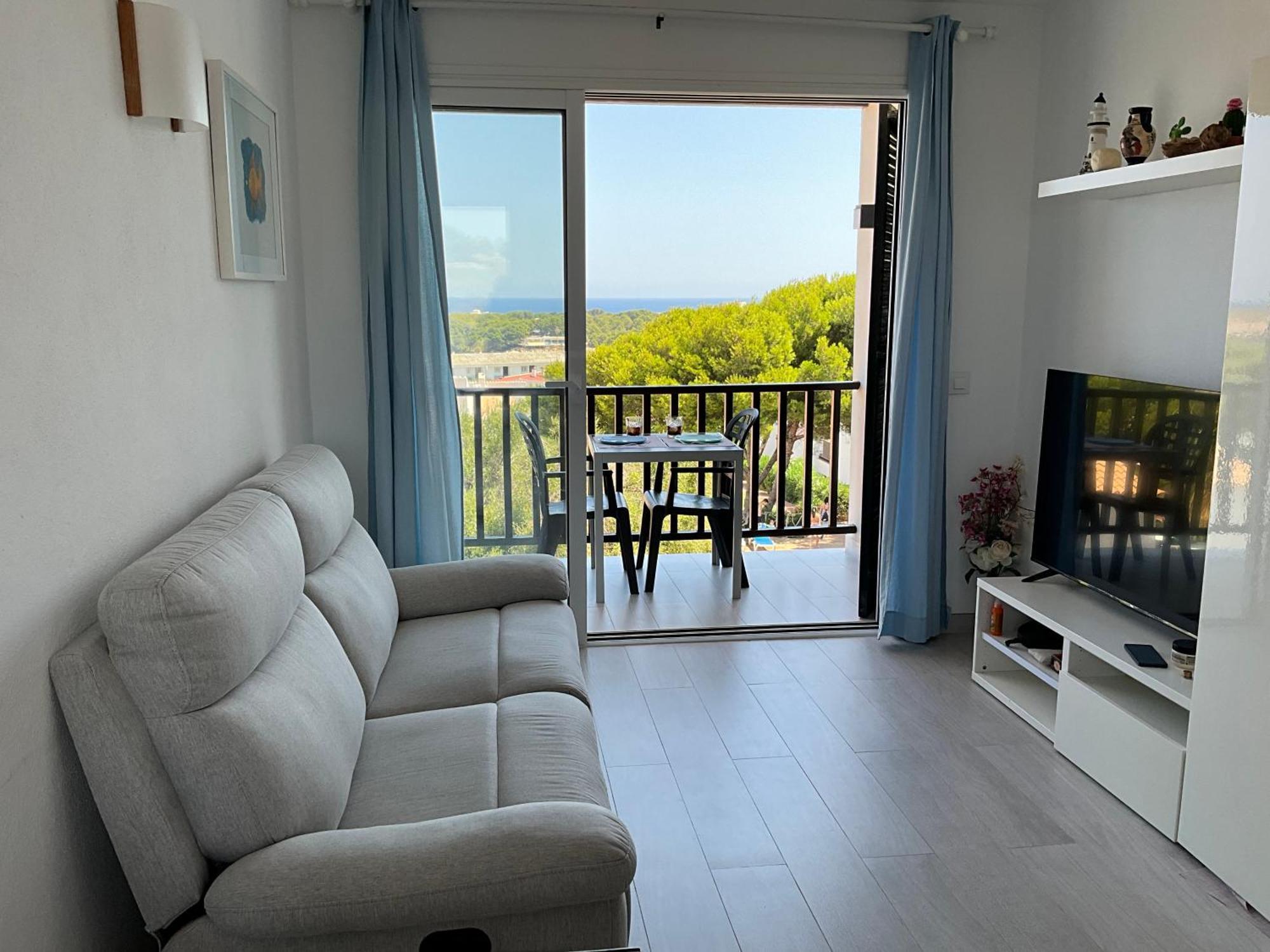 Vistas Al Mar Y La Piscina Daire Arenal d'en Castell Dış mekan fotoğraf