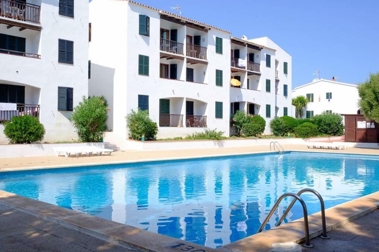 Vistas Al Mar Y La Piscina Daire Arenal d'en Castell Dış mekan fotoğraf